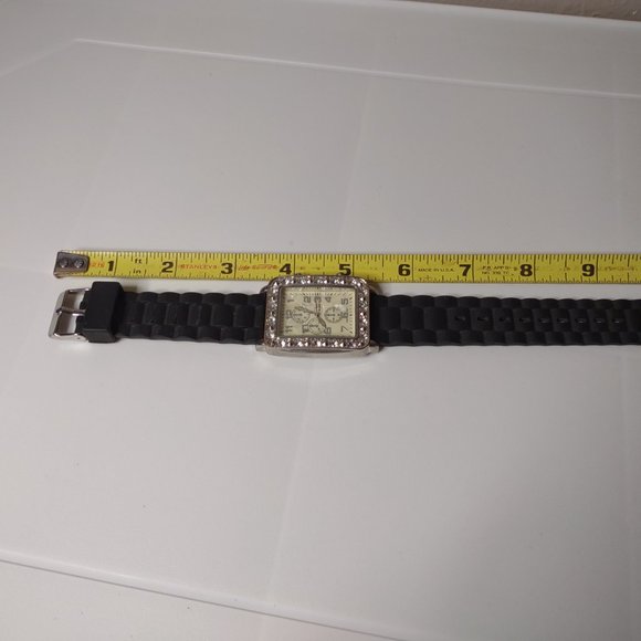 Large Rectangular Watch With Black Rubber Band - Picture 13 of 14